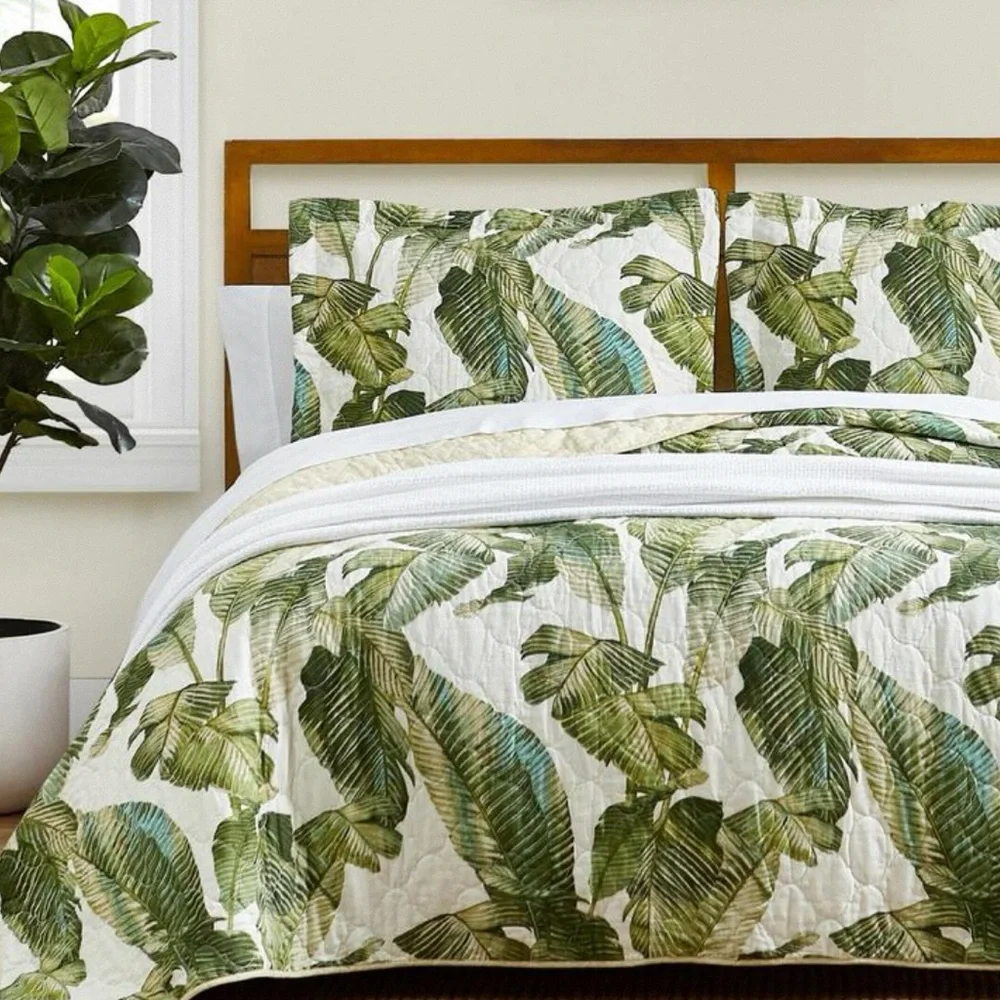 Tommy Bahama Tropical Palm Leaf Quilt Set in Green and White